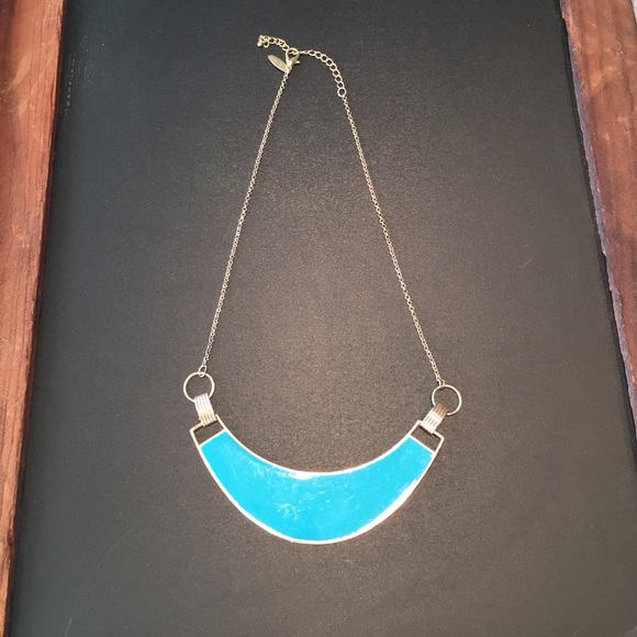 Statement necklace