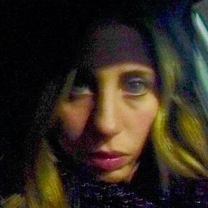 Meet your Posher, Teresa