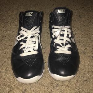 Women's Nike Airmax Basketball Shoes