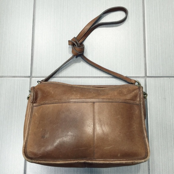 🎉Sale🎉 Tan Coach Leather Crossbody Bag