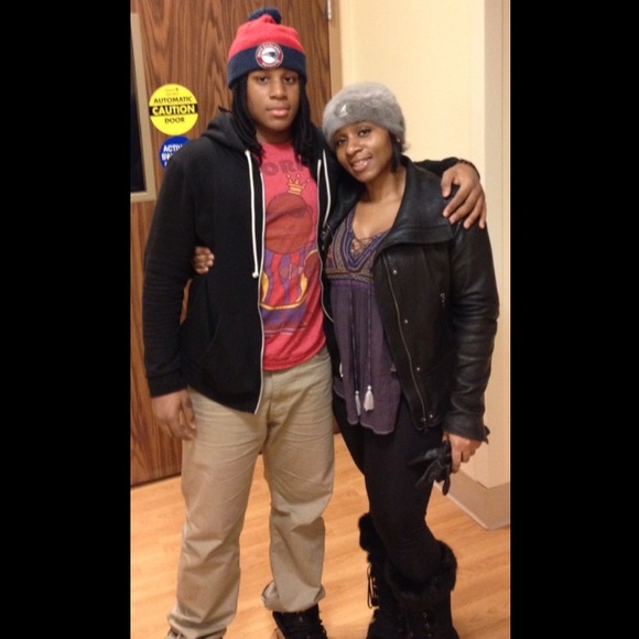 Meet Yvonne your Posh 👑Ambassador🥂 - Picture 2 of 5