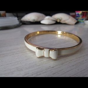 Kate Spade Take A Bow Bangle, Cream