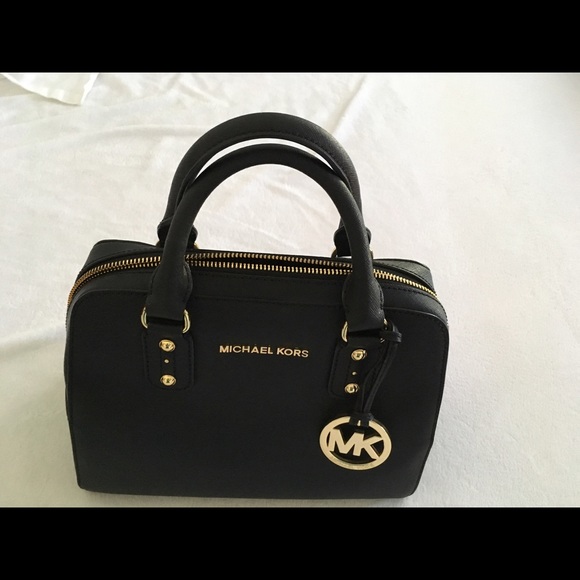 Micheal Kors Purse