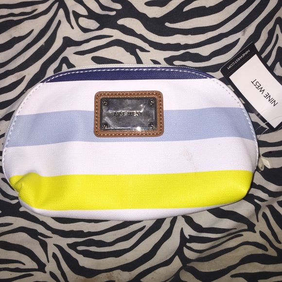 NINE WEST cosmetic  makeup case pouch NWT leather