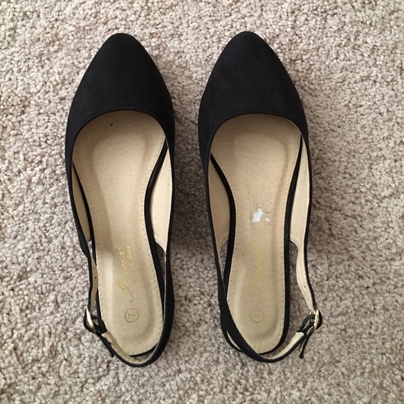 Jynx Black flats
