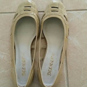 24 hr sale!Delman nude patent cut out ballet flats