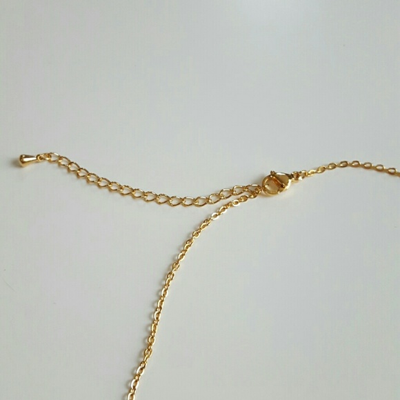 New York City Skyline Necklace - Picture 3 of 4