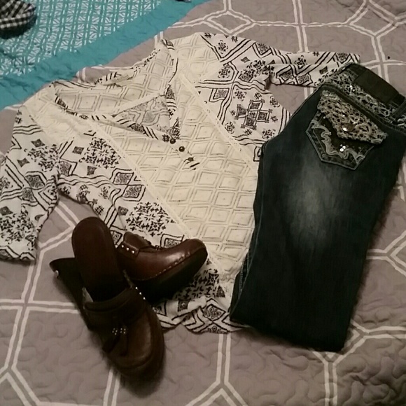 Sale! Lucky Brand Eyelet Lace Top