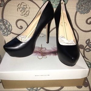 Jessica Simpson Black Pumps New!!