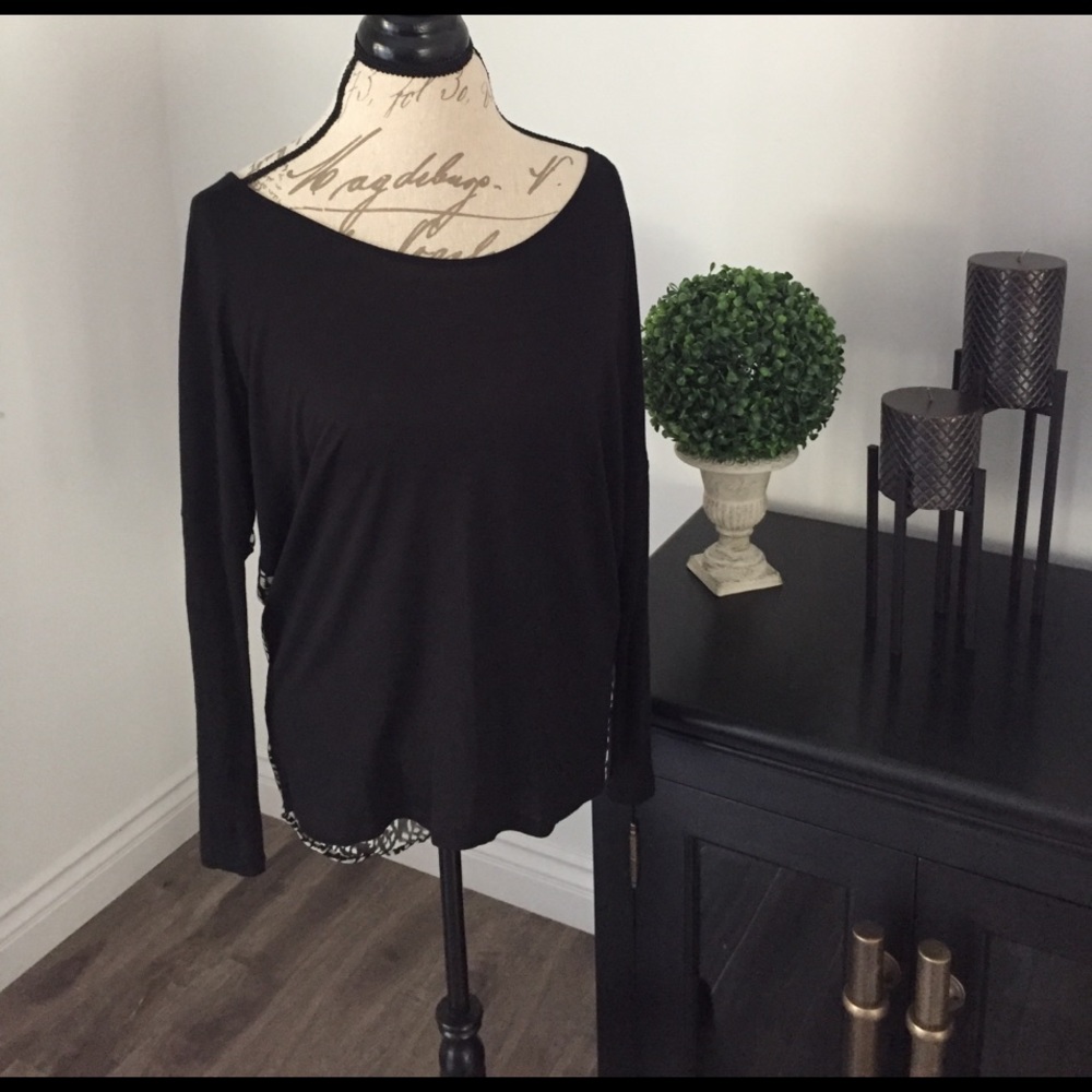 Top - Picture 2 of 3