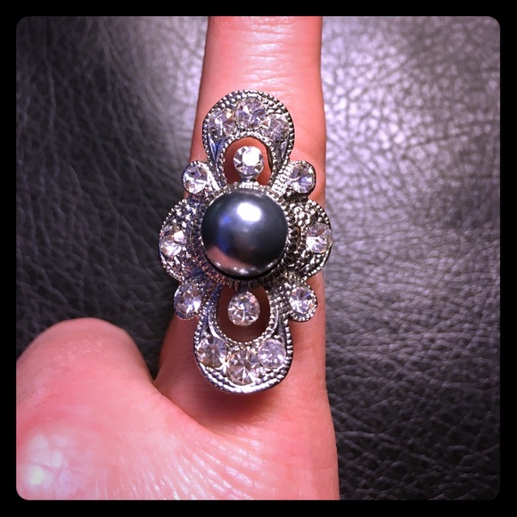 Fashion ring