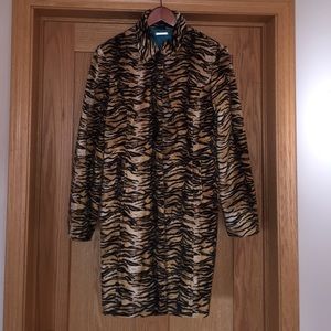 Fun Guess animal print coat