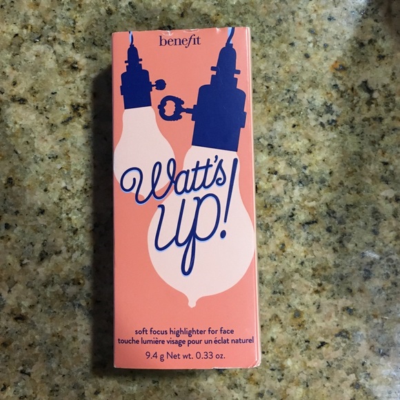 Watts Up! Benefit face highlighter