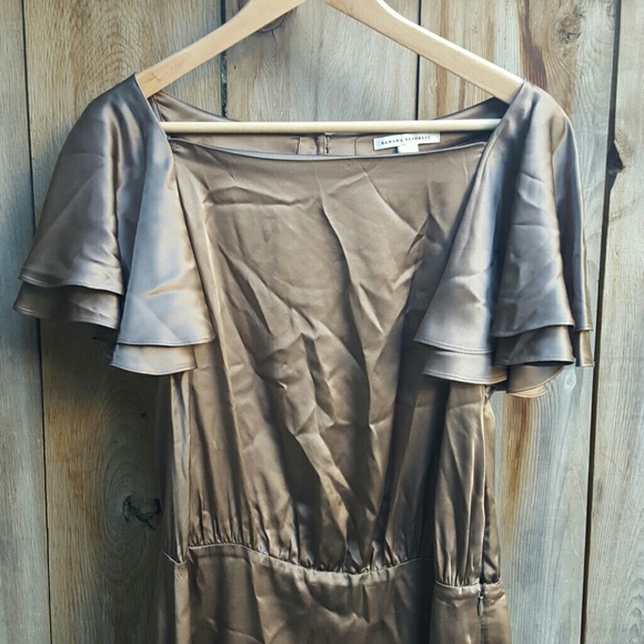 Beautiful silk banana republic dress