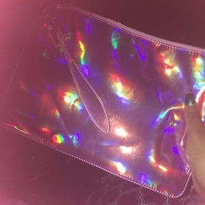 Holographic purse