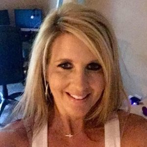 Meet your Posher, Angie