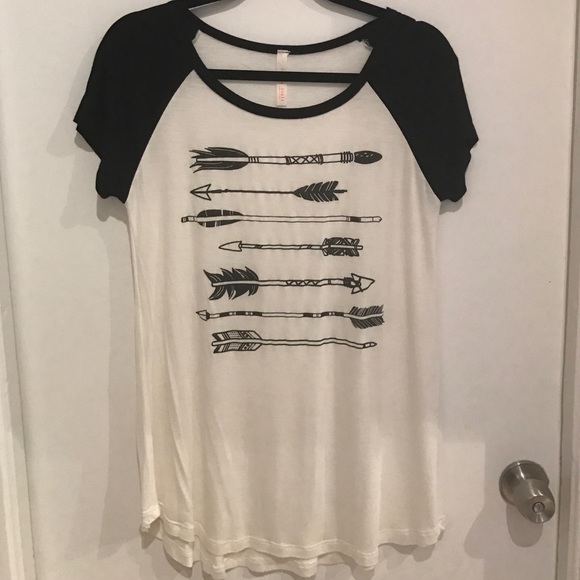 Arrow T-shirt