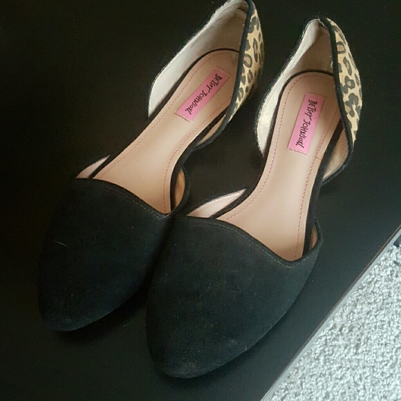 Rare Betsey Johnson flats!