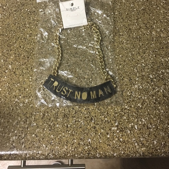 Jewelry - Trust No Man necklace
