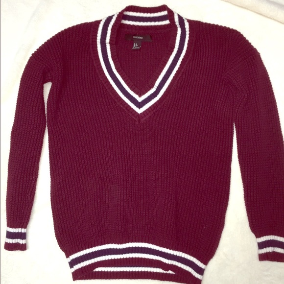 Maroon sweater, forever 21