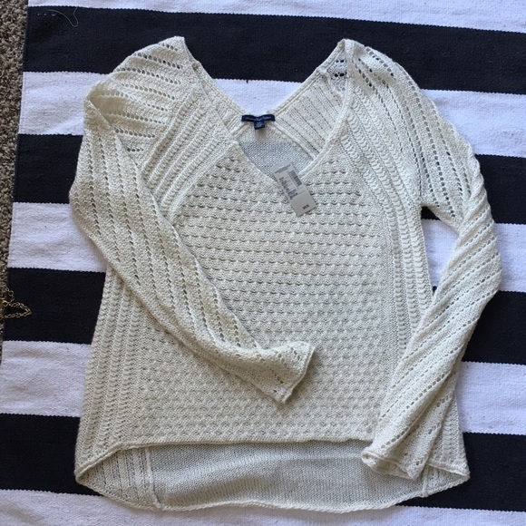🌟NWT🌟 Sparkly Cream Sweater Size:M