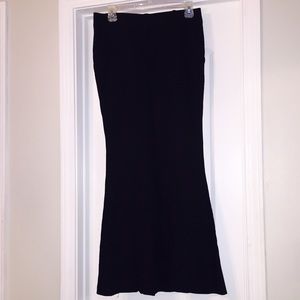Bebe black maxi long skirt sz 2