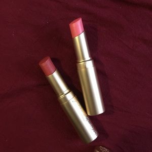 (2) La Crème Color Drenched Lipsticks