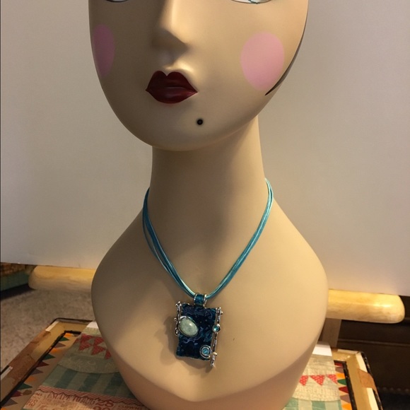 Aqua blue metal medallion with corded choker chain - Picture 2 of 4