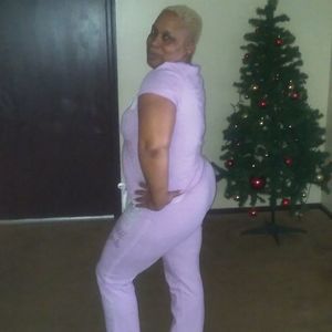 Meet your Posher, Nikki j.