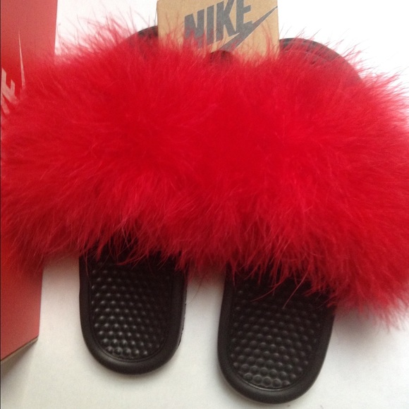 Customized Fur Nike Slides - Picture 2 of 4