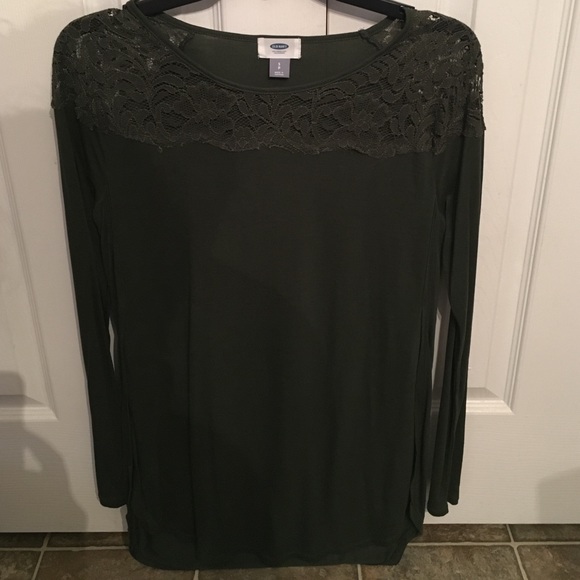 NEW Relaxed Lace-Trim Blouse