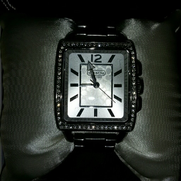 Watch - Picture 2 of 2