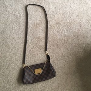 Louis Vuitton Damier Eva clutch