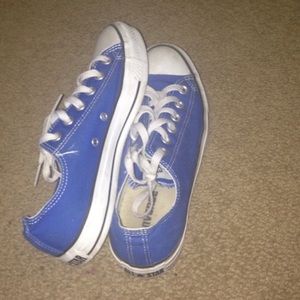 blue converse