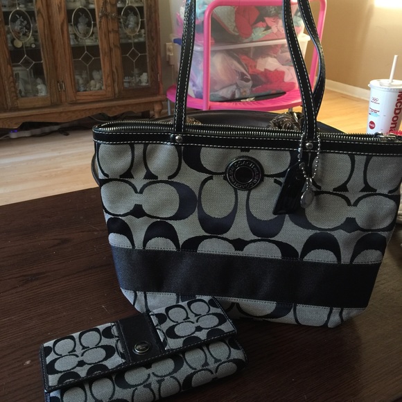 Black Coach purse & wallet