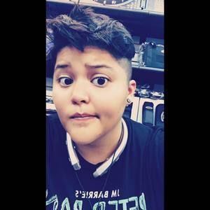 Meet your Posher, Ashley