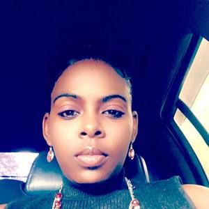 Meet your Posher, Angela