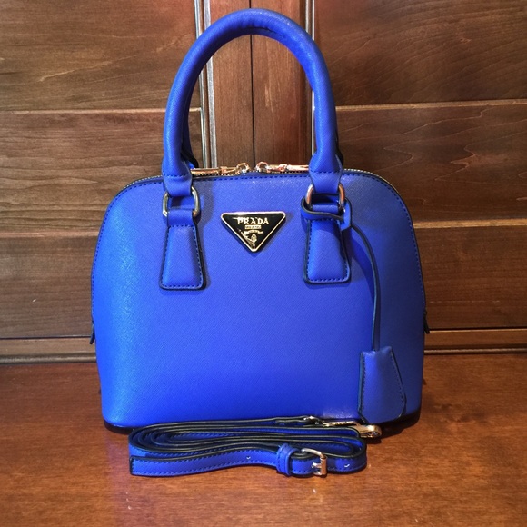 Handbags - **SOLD!!!** 🎄NEW Blue Bag