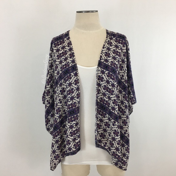 Brandy Melville Tops - Brandy Melville- Purple/White Floral Kimono