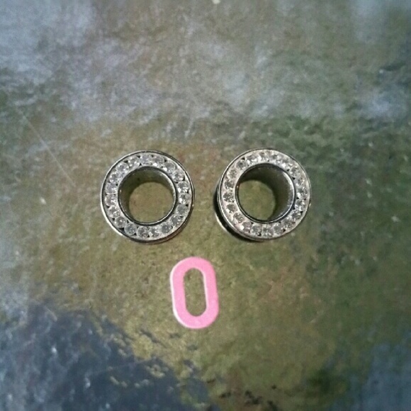 Size 0g plugs