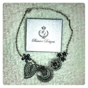 Premier Designs necklace