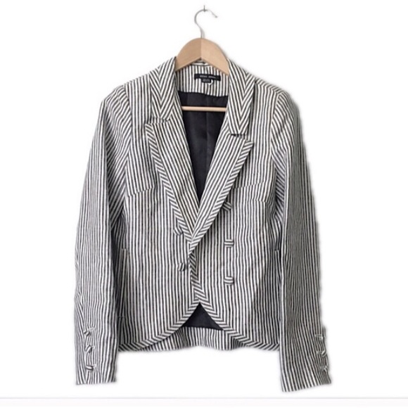 Olive Olivia Jackets & Blazers - Olive Olivia striped button blk/white blazer