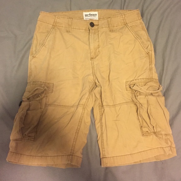 Cargo shorts urban pipeline