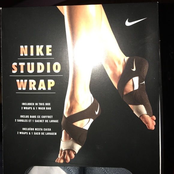 Nike yoga wraps