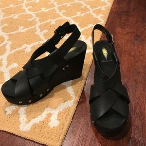 Volatile black strapping wedges
