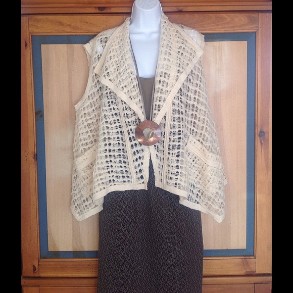 ❌ SOLD ❌ Hi-Lo Wool Lagenlook Cardigan - Picture 3 of 4