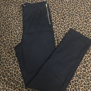 Skinny leg pants (NWOT)