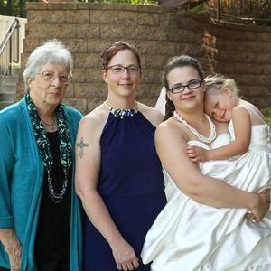 Meet your Posher, Stacy