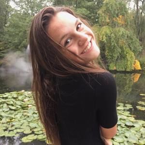 Meet your Posher, Julia