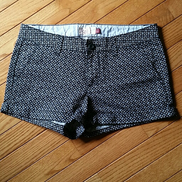 SO Pants - Black & White Shorts NWOT
